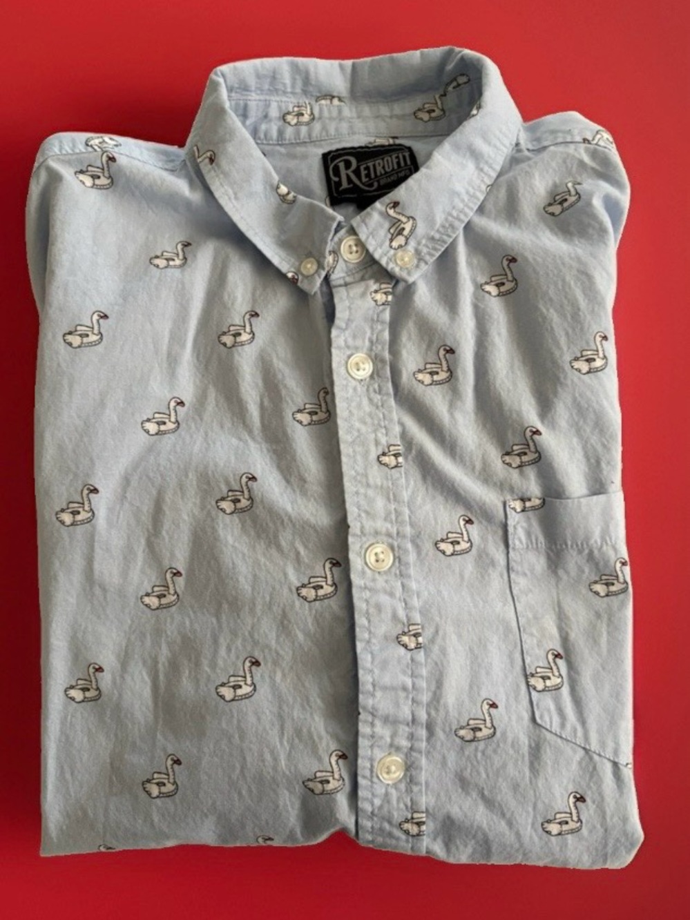 Vintage Retrofit Short Sleeve button down Lt Blue w white swan pool floats Sz L